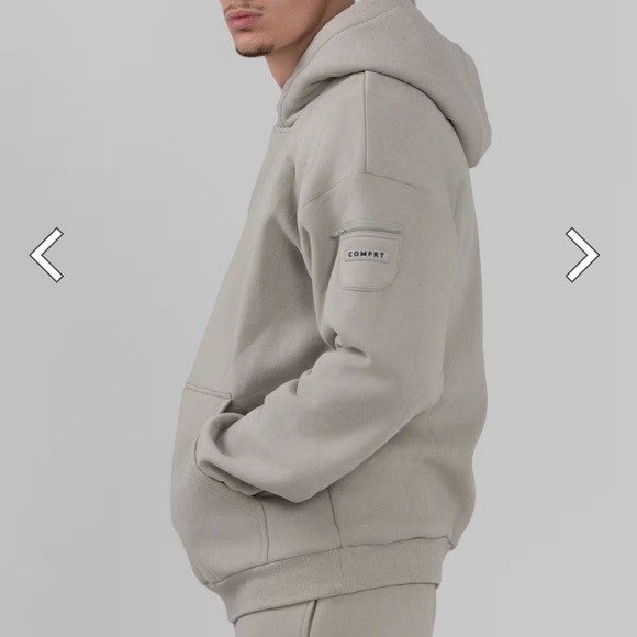 COMFRT Travel Hoodie - Picture 4 of 10